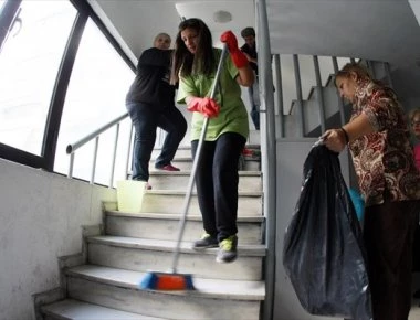 Κρήτη: Καθαρίστρια στον ΟΑΕΔ έμαθε πως είναι ανασφάλιστη λίγο πριν γεννήσει!